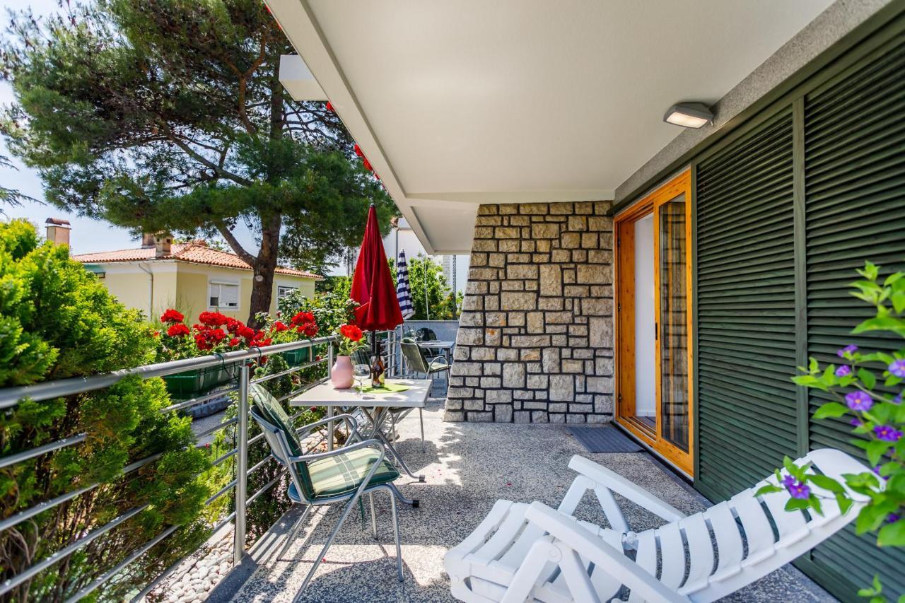Studios Nada Krk Town Bagian luar foto